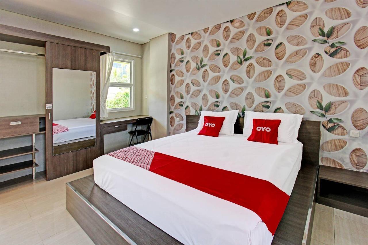 Capital O 91384 Rintaka Residence Сенгиги Екстериор снимка