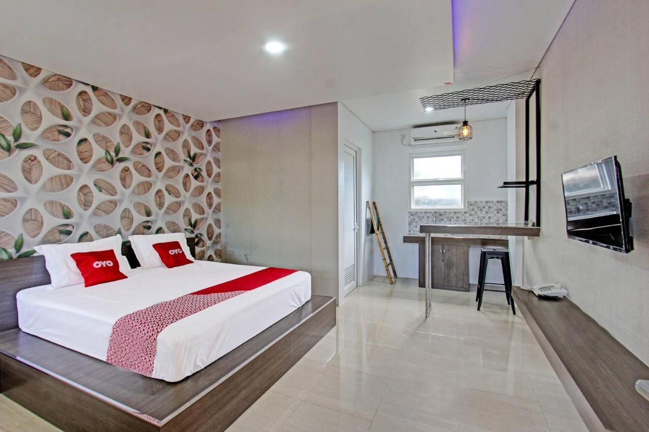 Capital O 91384 Rintaka Residence Сенгиги Екстериор снимка