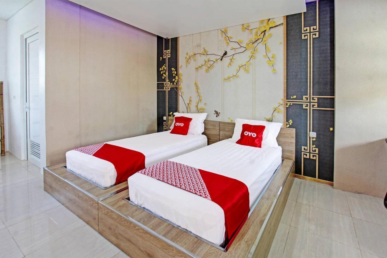 Capital O 91384 Rintaka Residence Сенгиги Екстериор снимка