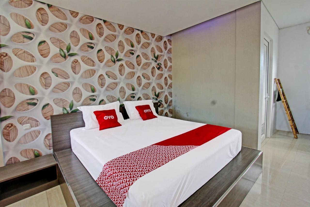 Capital O 91384 Rintaka Residence Сенгиги Екстериор снимка