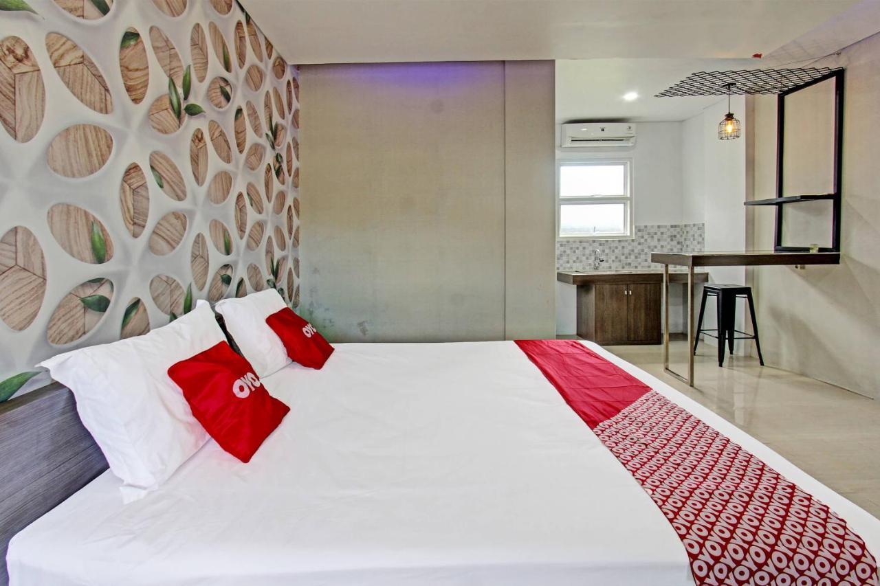 Capital O 91384 Rintaka Residence Сенгиги Екстериор снимка